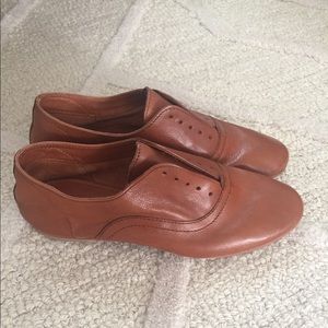 Boemos leather tennis shoes size 36